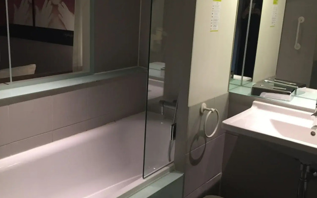 Standing Hotel Suites