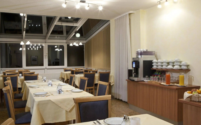 Airport Hotel Stetten