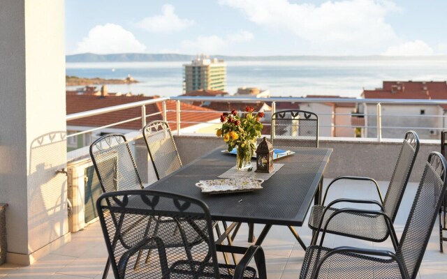 Amazing Apartment in Makarska With Wifi and 2 Bedrooms