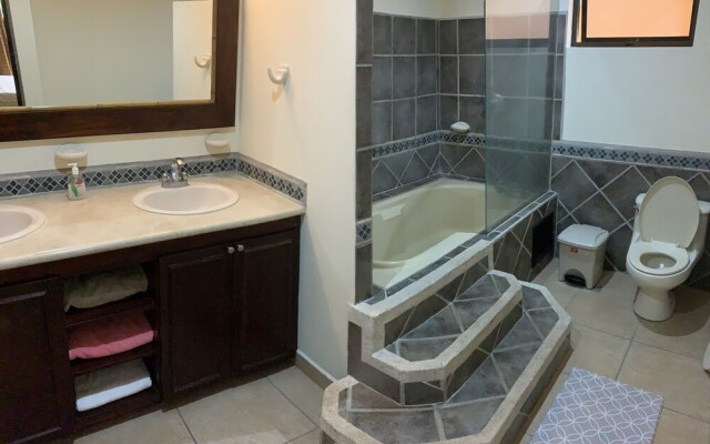 Beachfront Jaco Condos - Fully Equipped - 6 Pax