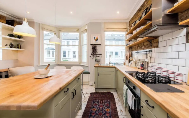 Stunning 2-bedroom Flat in Fulham