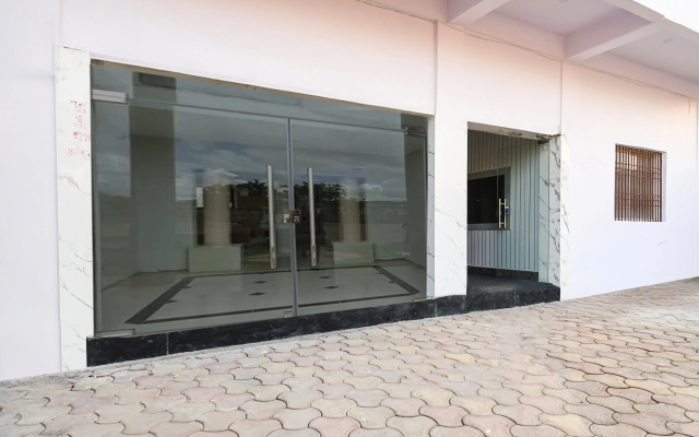 Super Hotel O Radha Krishna Residency