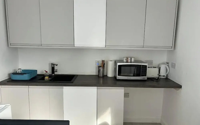 Cozy Studio in Dagenham, London
