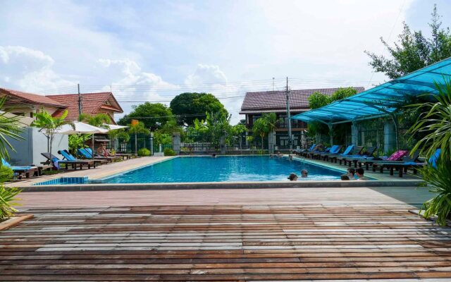 Little Eden Hotel