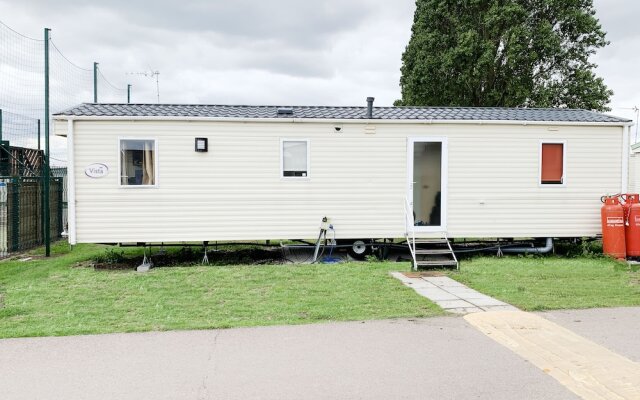 Beautiful 3-bedroom Caravan at Mersea Island