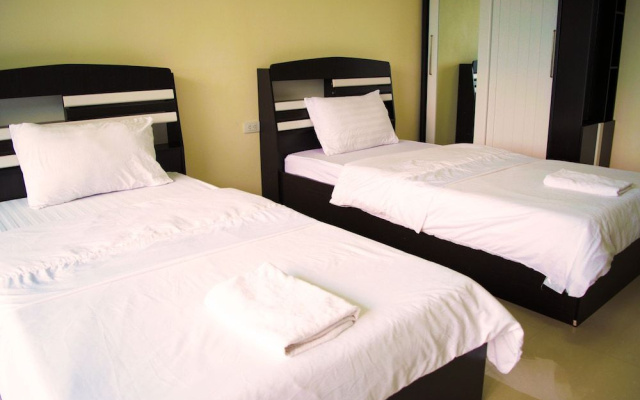 Nantharom Hotel and Restaurant