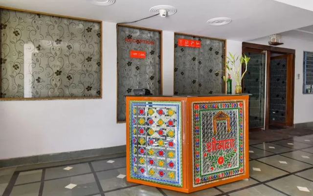 OYO 45329 Hotel Shreemaya
