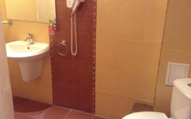 Lotos Hotel