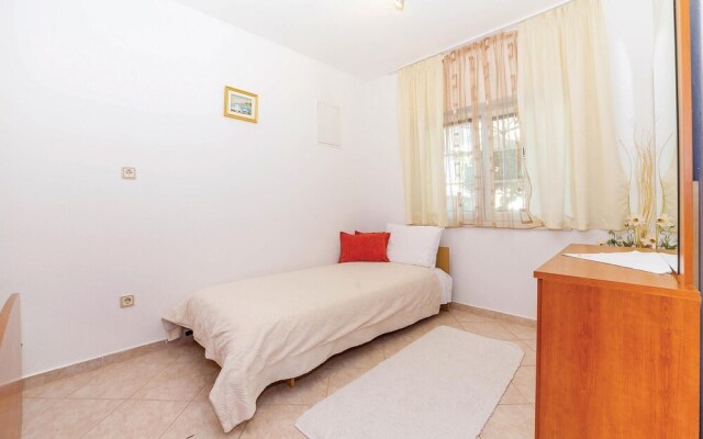 Nice Home in Dramalj With Wifi and 1 Bedrooms