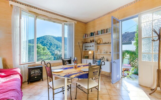 AC House With Garden and Terrace Calanques