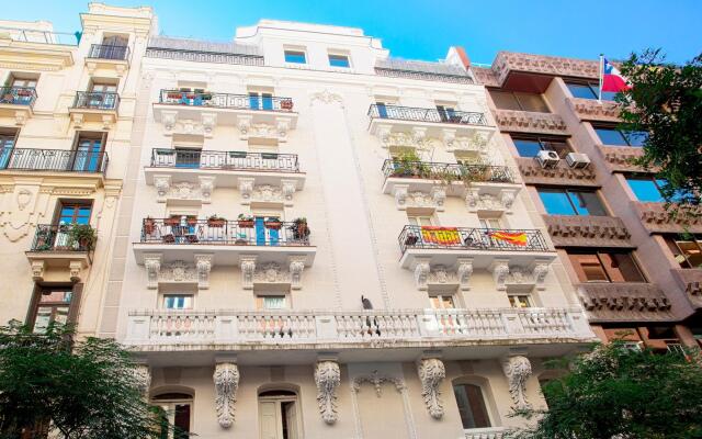 Wonderful 2 bedroom apartment perfect location . Chamberí
