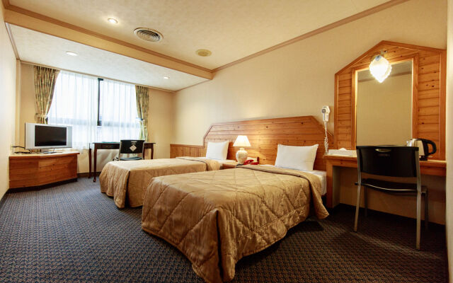 Chungli Business Hotel