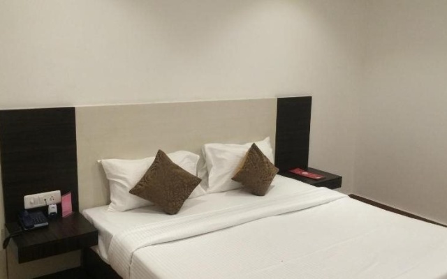 Grand Heritage Resort – Guest Rooms – Greater Noida