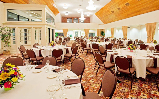 Holiday Inn Express & Suites Albany Airport Area - Latham by IHG