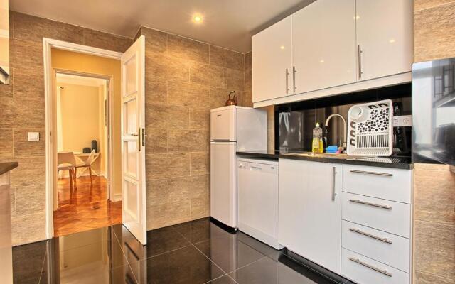 Almirante 3-Four Bedrooms