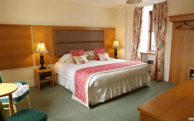 Homesly The Station Hotel