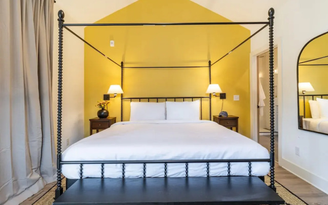 The Magnolia 6 by Avantstay Downtown Balcony