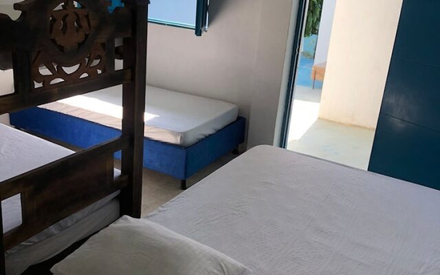 Hostal Casa Santorini