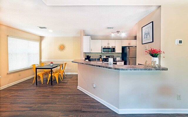 Convenient Apartments to Golf & Beaches by Frontdesk