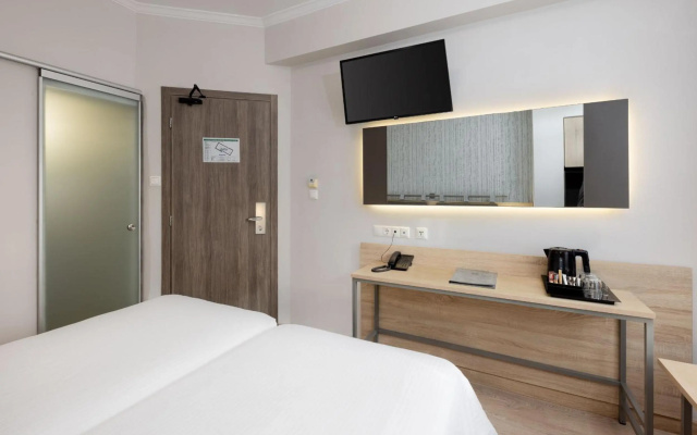 Pan Hotel - Image 6
