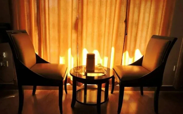 Vaapi Comfort Inn by OYO Rooms