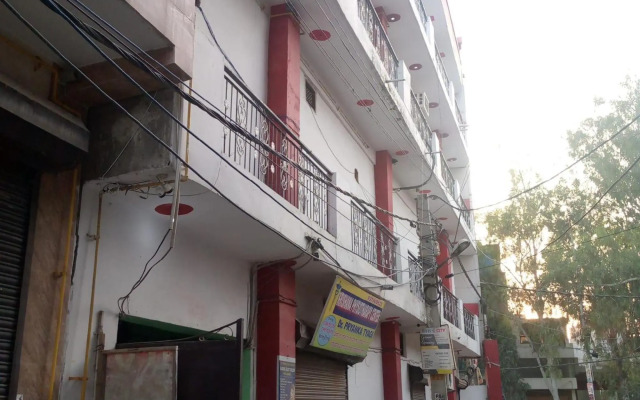 OYO Home 70156 Hotel Red Heart