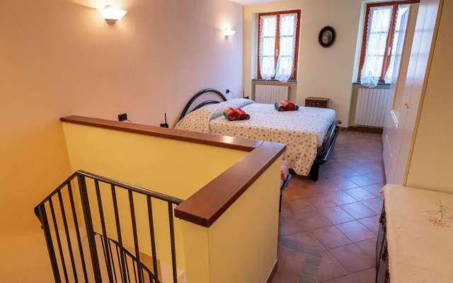 Suite Carla Cozy Apartment in Petrasanta Center
