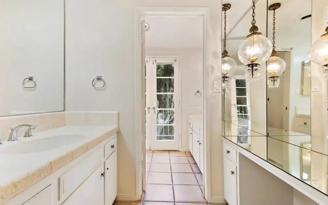 Pacific Dreams Home in Calabasas