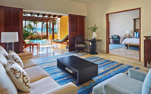 Four Seasons Resort Punta Mita