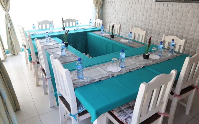 Roba Monakedi Guest Lodge
