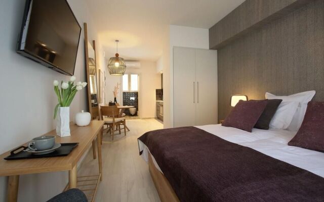 Happiness Luxury Central Apartment