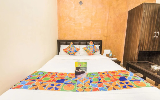 De Sivalika Howrah by FabHotel