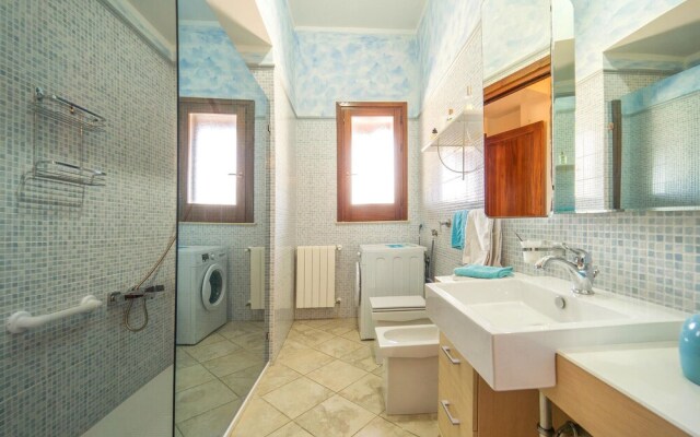 Beautiful Home in Menfi With Wifi and 3 Bedrooms