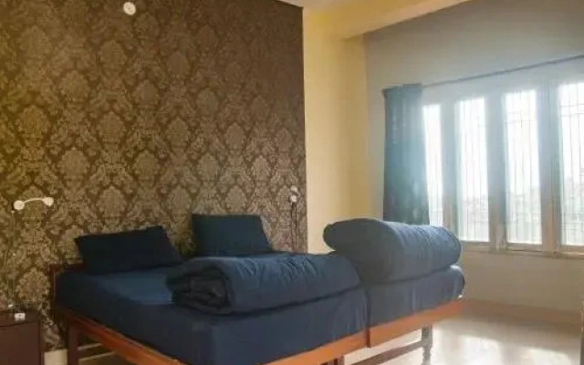 Hobo Hostel