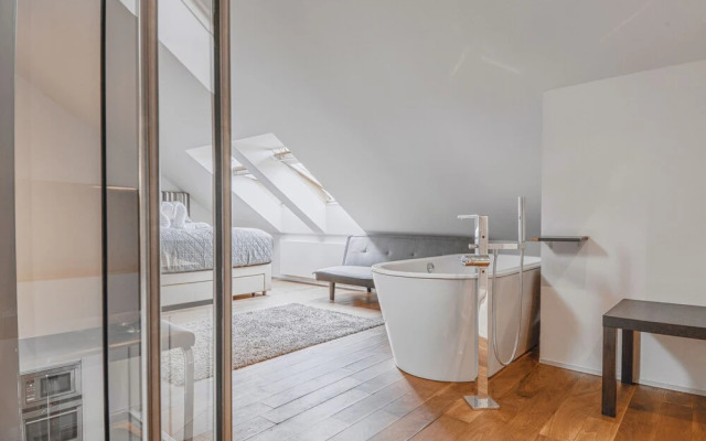 Luxury Apartment in Centre