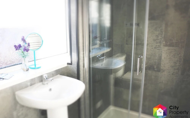 City property - Stanton Apartment