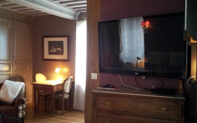 La Maison de Honfleur Bed & Breakfast