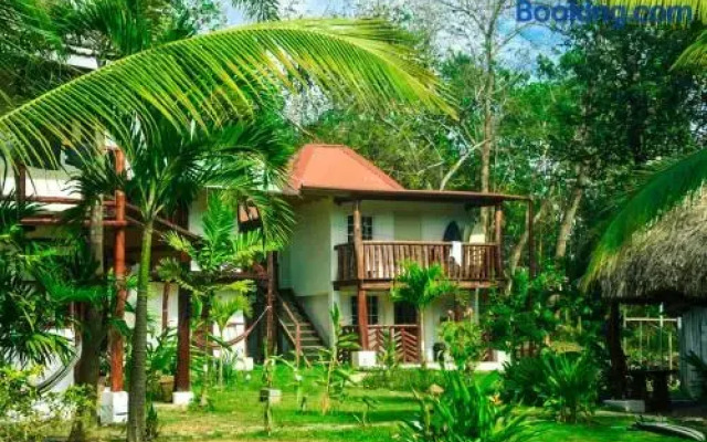 LA CHOZA Playa Venao