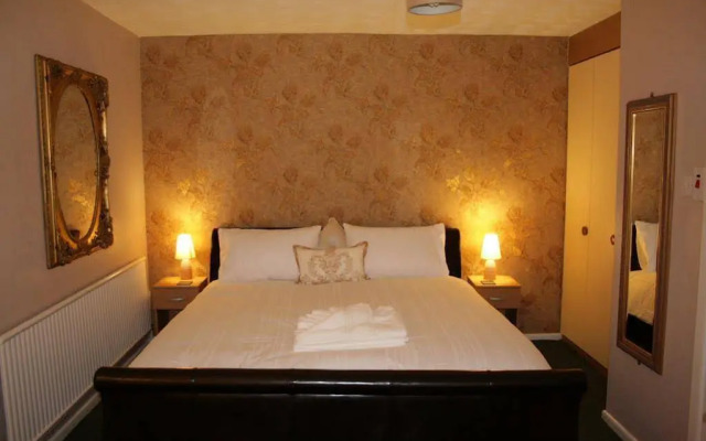 The Rowan Hotel