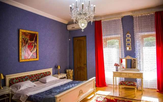 Stay in a Wonderfully Designed Villa in the Center of Tbilisi Old Town