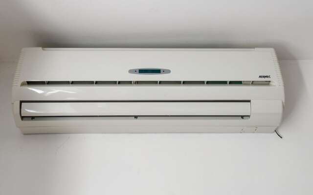 Desenzanoloft – Blue Eyes