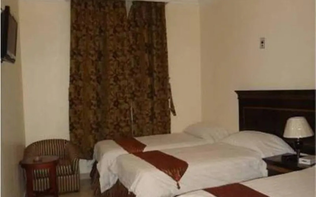 Zahra White Palace Hotel