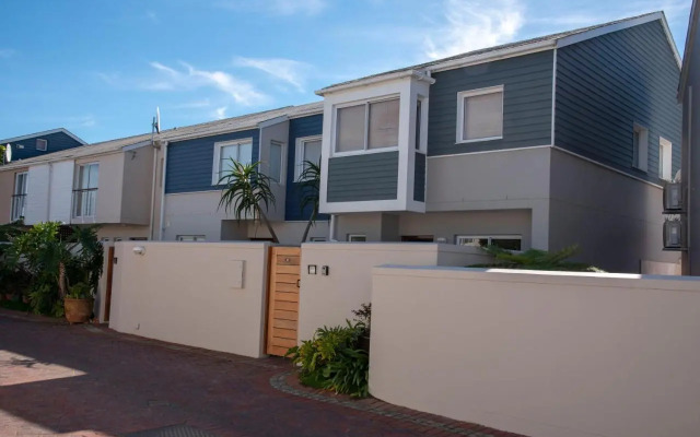 Waterfront 47 Spinniker