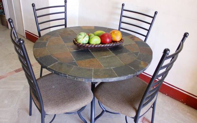 Marina Pinacate 1BR 220-V by Casago