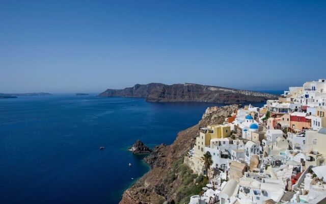 Villa Dusk and Dawn in Fira