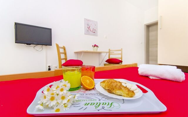 Apartments Pava