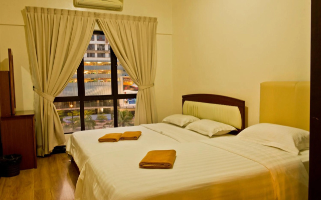 Marina Court-5Bilik 3Tandas 2Tingkat Penthouse 2Parkir Percuma Maksimum 22Org Termsk Kanak2 & Marina Court 6Bilik 4Tandas 2RuangTamu 2Dapur 2 Parkir Percuma Maksimum 14Org Termsk Kanak2 – Guest Rooms – Kota Kinabalu