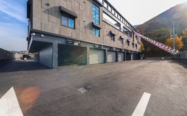 Ulsan Yeongnam Alps Demeure Hotel
