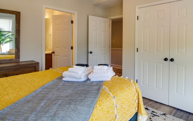 Lynchburg Rental w/ Deck: Near Downtown!