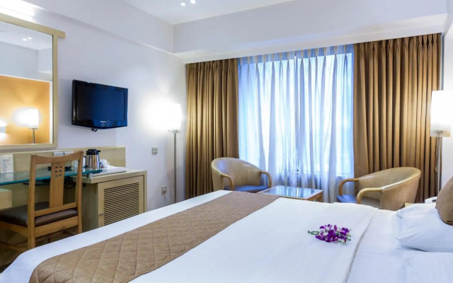 The Royal Orchid – Guest Rooms – Mumbai